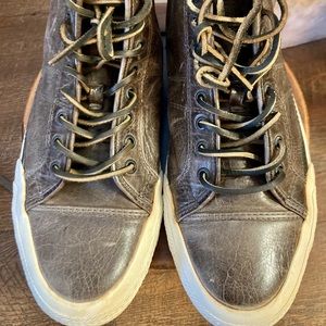 Frye men’s distressed brown leather shoes 10